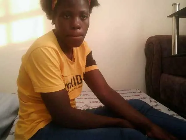 Cute-nina streaming now