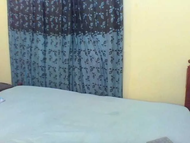 Seductivgigi live sex cam on Chatviper