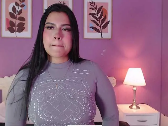 VictoriaPowell's Thumb Image