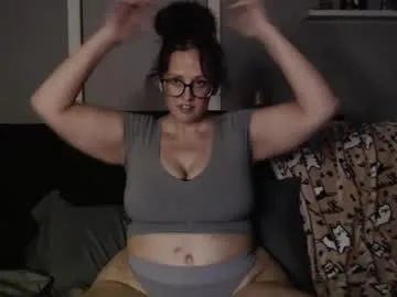 boredbustyhousewife Image 11