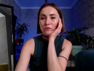 clara_bendover Image 17