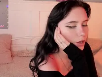 una_medisson Image 4