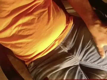 under_thedesk Image 5