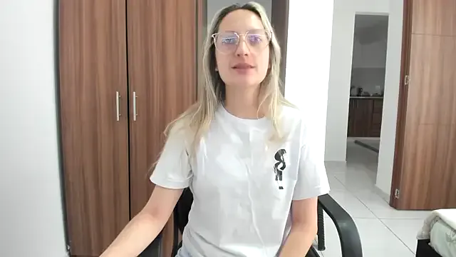 Adele_johnsonn1 Image 17