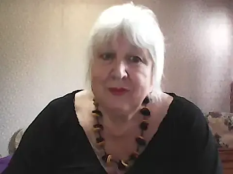 Alexia64231 live sex cam on Chatviper