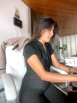 Andrea_19blonde Image 19