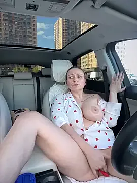 Bondgirl_013's Thumb Image