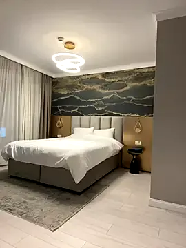 KirstieVegas Image 14