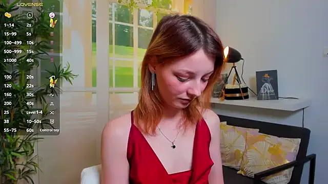 pretty_little_thing's Thumb Image