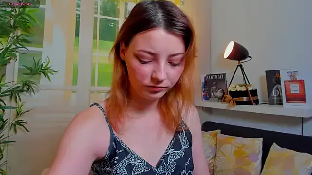 pretty_little_thing Image 2