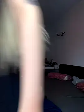 Steffi_Snowbunny Image 4