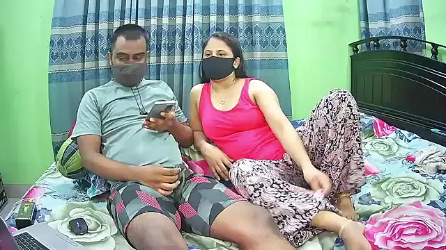 Younger_Couples Image 16